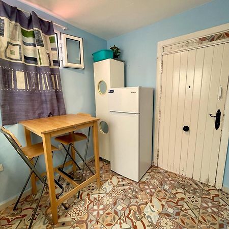 Rosa de los Vientos - Camas en habitaciones compartidas Cádiz Exterior foto