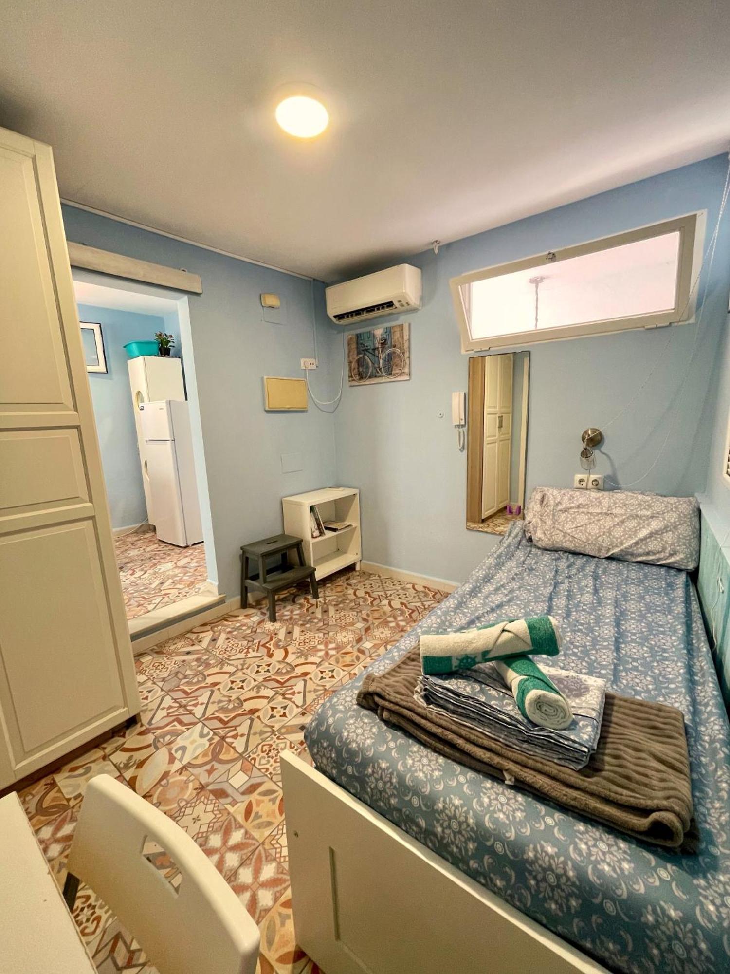 Rosa de los Vientos - Camas en habitaciones compartidas Cádiz Exterior foto