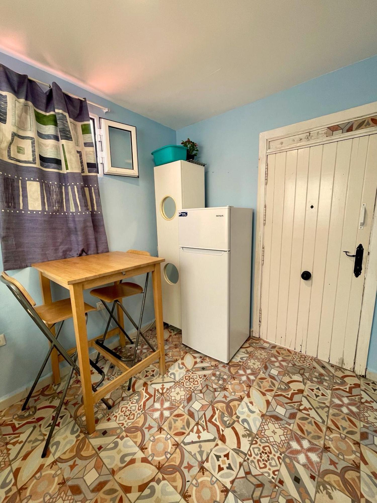 Rosa de los Vientos - Camas en habitaciones compartidas Cádiz Exterior foto